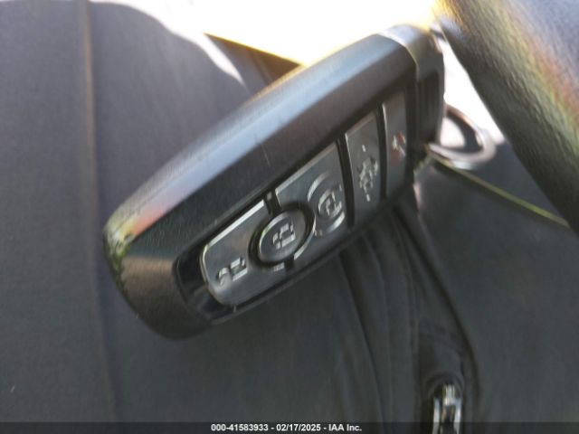 3FA6P0HDXHR372850 Ford FUSION SE