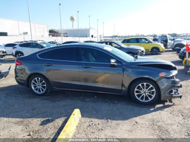 3FA6P0HDXHR372850 Ford FUSION SE