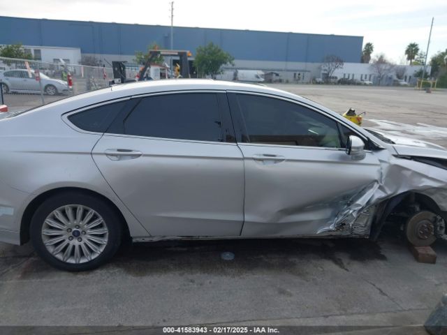 3FA6P0PU3ER227663 Ford Fusion Energi Se Luxury