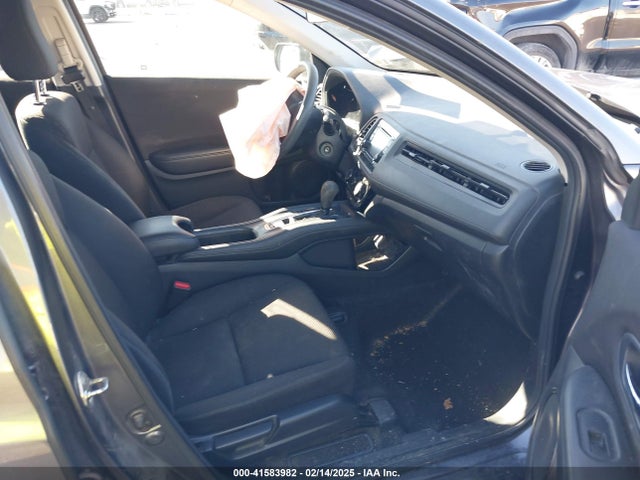 Honda HR-V LX 2017 3CZRU6H31HG701063 Image 5
