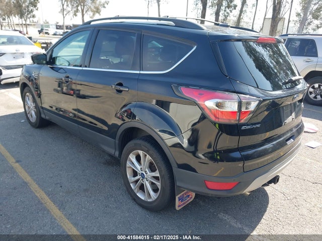 1FMCU9GD9HUA98041 Ford ESCAPE SE