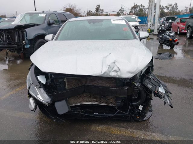 5NPD84LF2LH512142 Hyundai ELANTRA SEL