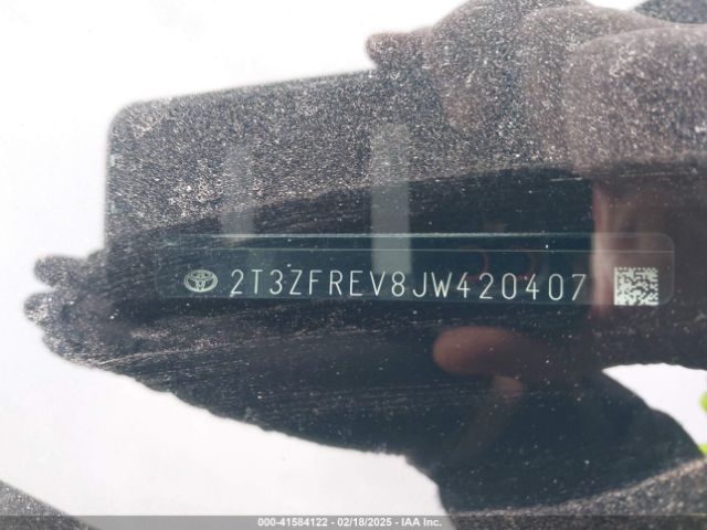 2T3ZFREV8JW420407 Toyota RAV4 LE