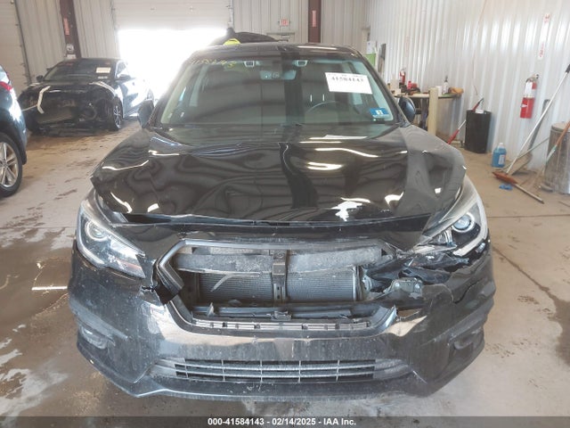 4S3BNAH65J3031611 Subaru Legacy 2.5i Premium