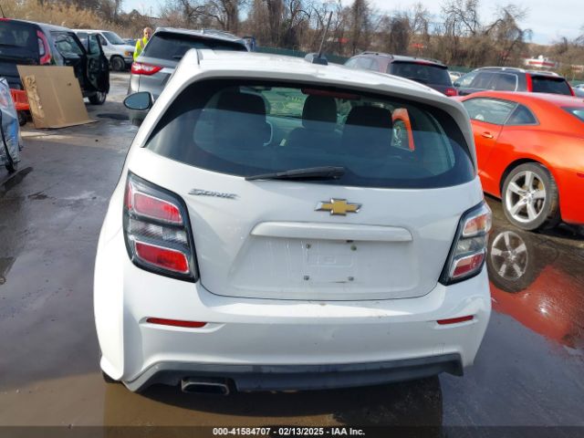 1G1JG6SH5H4137745 Chevrolet Sonic Lt Auto