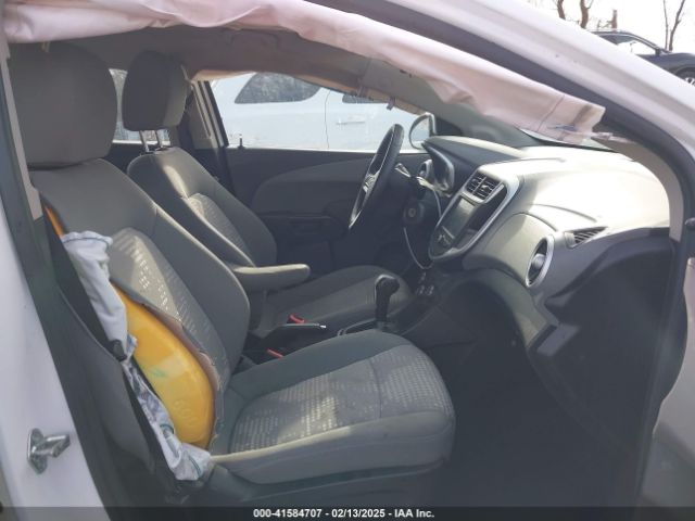 1G1JG6SH5H4137745 Chevrolet Sonic Lt Auto