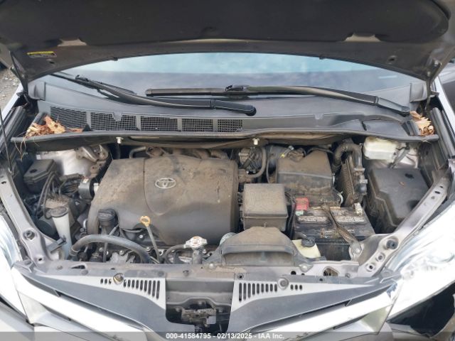 5TDYZ3DCXLS074767 Toyota SIENNA XLE