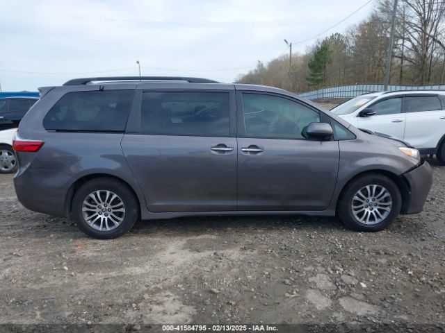 5TDYZ3DCXLS074767 Toyota SIENNA XLE