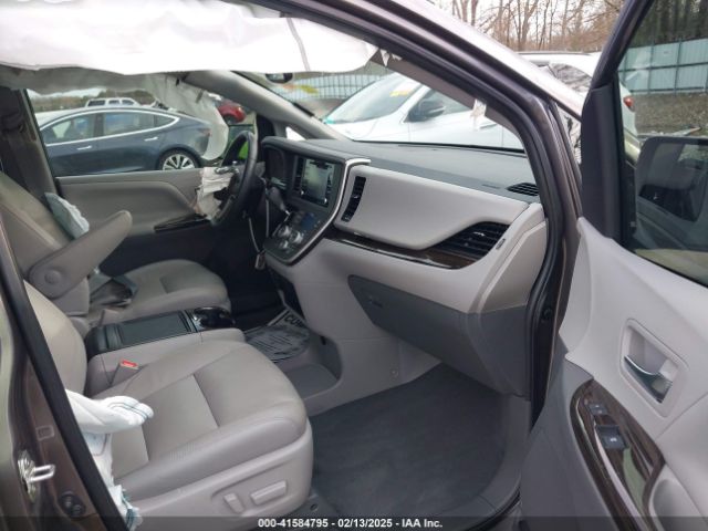 5TDYZ3DCXLS074767 Toyota SIENNA XLE