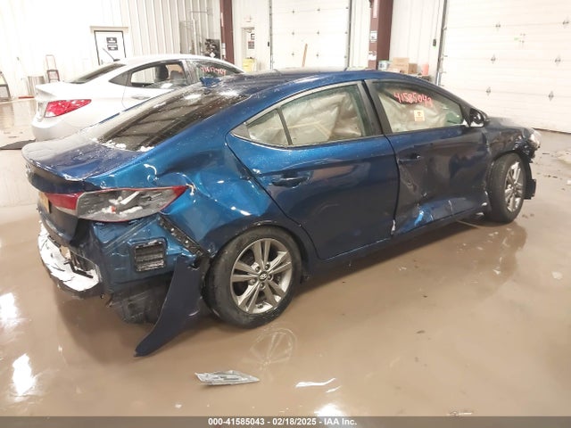 5NPD84LF3HH211242 Hyundai ELANTRA SE