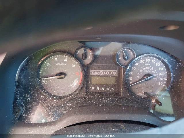 5TFRU5F13EX031704 Toyota Tundra Sr V6