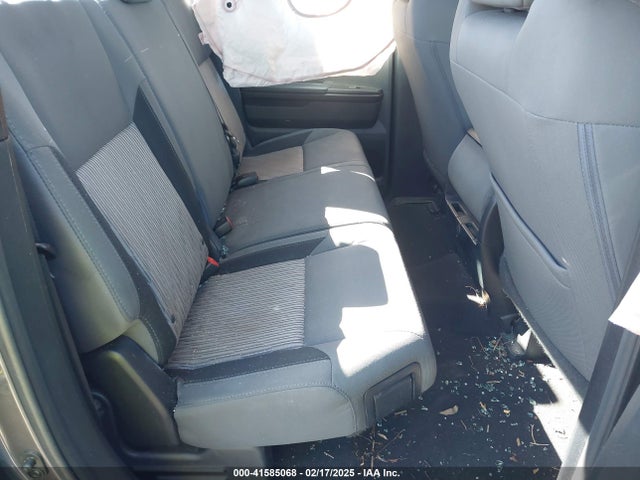 5TFRU5F13EX031704 Toyota Tundra Sr V6