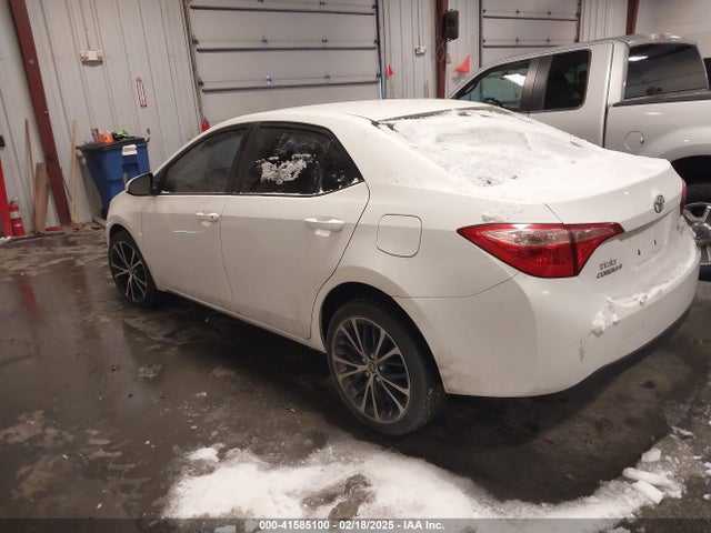Toyota COROLLA LE 2018 2T1BURHE9JC064532 Image 3