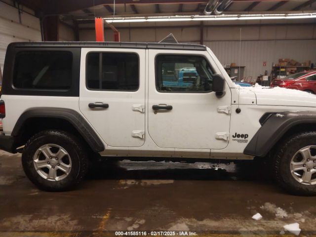 1C4HJXDN8MW813202 Jeep Wrangler Unlimited Sport S 4x4