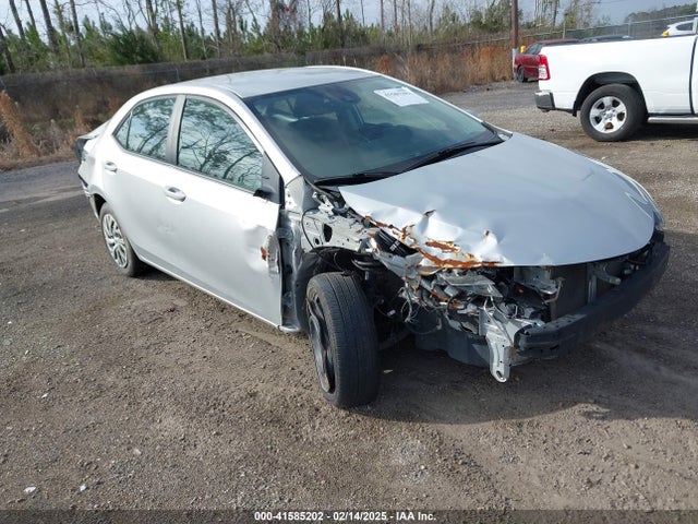 Toyota COROLLA LE 2018 2T1BURHE8JC118807 Image 1