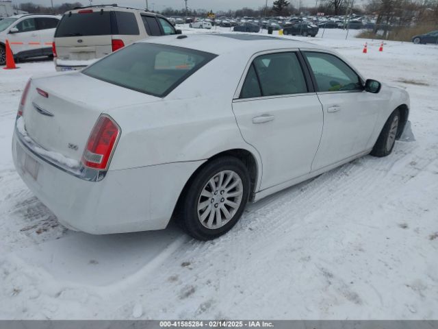 2013 CHRYSLER 300 2C3CCAAG5DH743393 Photo 3