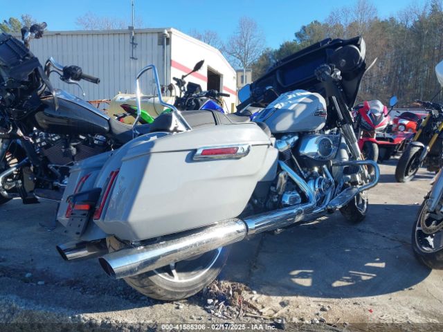 2024 HARLEY-DAVIDSON FLHX 1HD1KB716RB647530 Photo 3