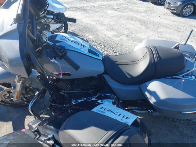 2024 HARLEY-DAVIDSON FLHX 1HD1KB716RB647530 Photo 8