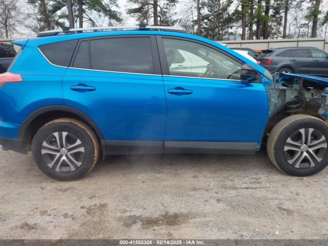 JTMZFREV1JJ152654 Toyota RAV4 LE