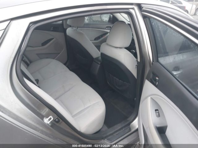 5XXGM4A7XEG261700 KIA Optima Lx