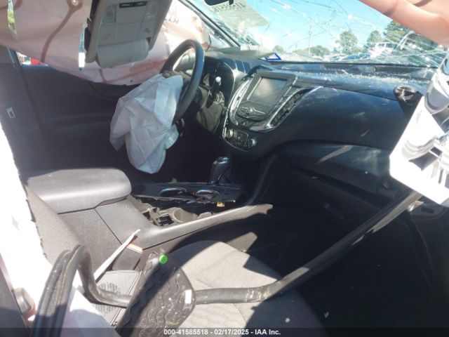 3GNAXJEV5JS532338 Chevrolet EQUINOX LT