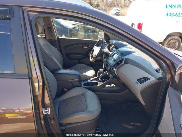 Hyundai TUCSON SE 2014 KM8JUCAGXEU863177 Image 5