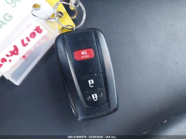 JTDKARFU3H3034271 Toyota Prius Four