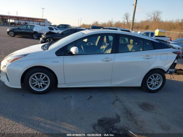 JTDKARFU3H3034271 Toyota Prius Four