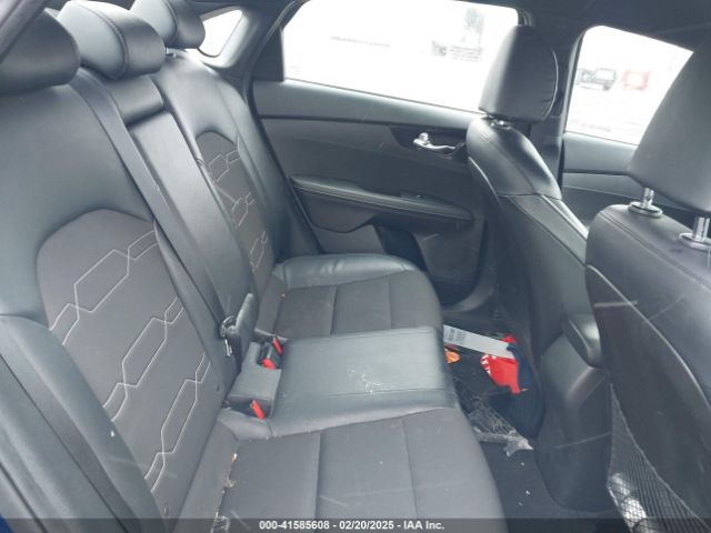 3KPF34AD5ME298021 KIA Forte Gt-line