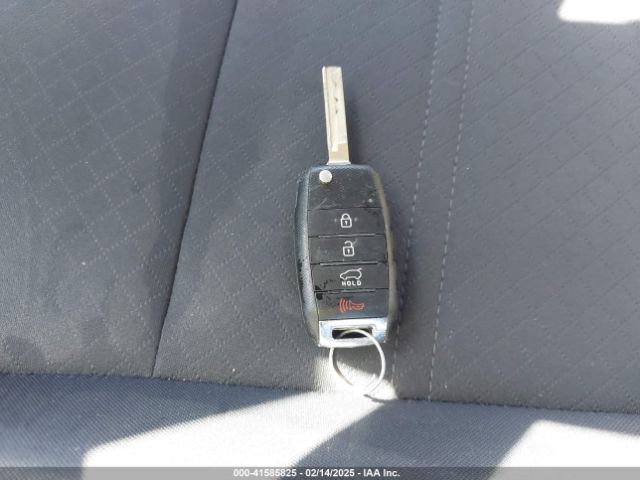 5XYPG4A38KG595526 KIA Sorento 2.4l L