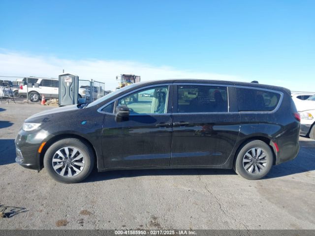 2C4RC1S79RR130604 Chrysler Pacifica Hybrid Select