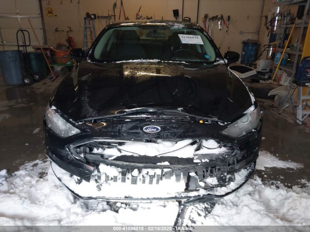 3FA6P0H79HR395711 Ford FUSION SE