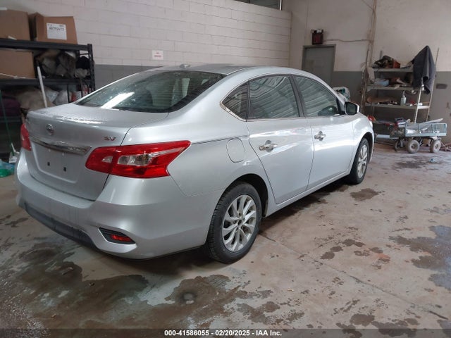 3N1AB7AP8JY285379 Nissan SENTRA SV