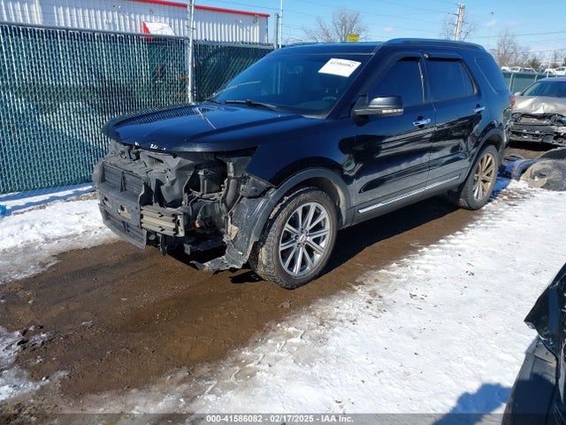 Ford Explorer Limited 2017 1FM5K8F89HGD24235 Image 2