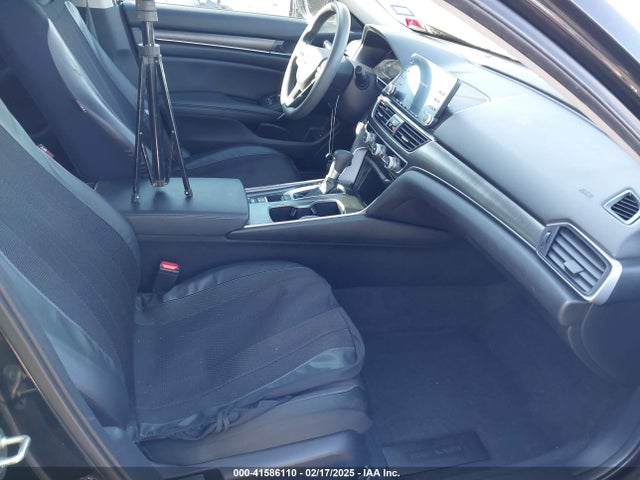 1HGCV1F12KA151179 Honda ACCORD LX