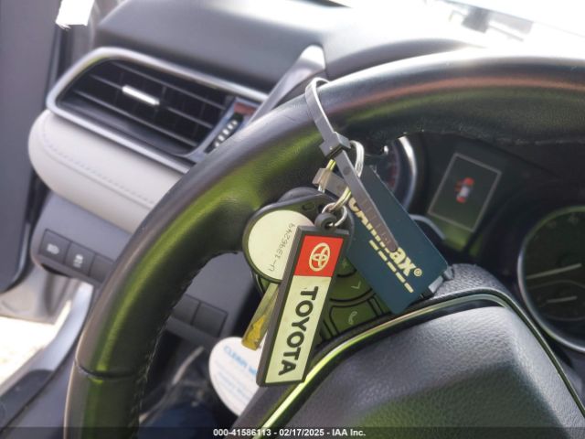 2020 TOYOTA CAMRY 4T1G11AKXLU901242 Photo 10
