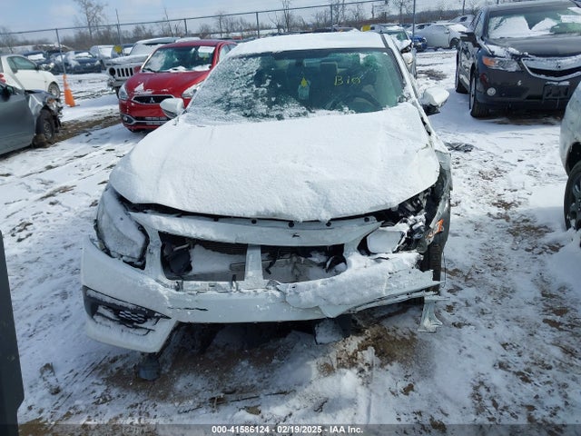 2HGFC2F57JH568597 Honda Civic Lx