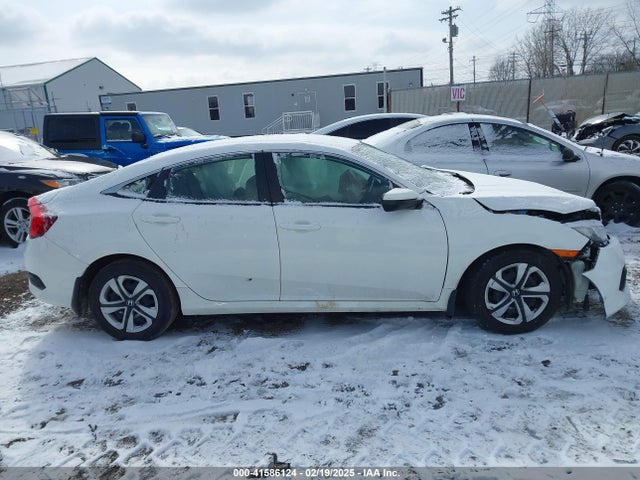 2HGFC2F57JH568597 Honda Civic Lx