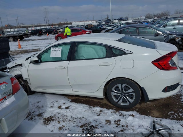 2HGFC2F57JH568597 Honda Civic Lx