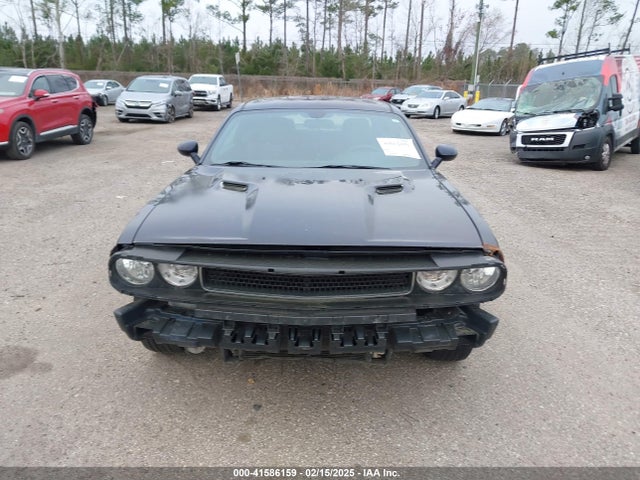 41586159 :رقم المزاد ، 2B3CJ4DG6BH542115 vin ، 2011 Dodge Challenger مزاد بيع
