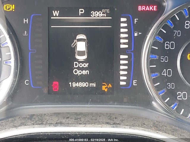 Chrysler 200 Limited 2015 1C3CCCAB8FN712908 Image 15