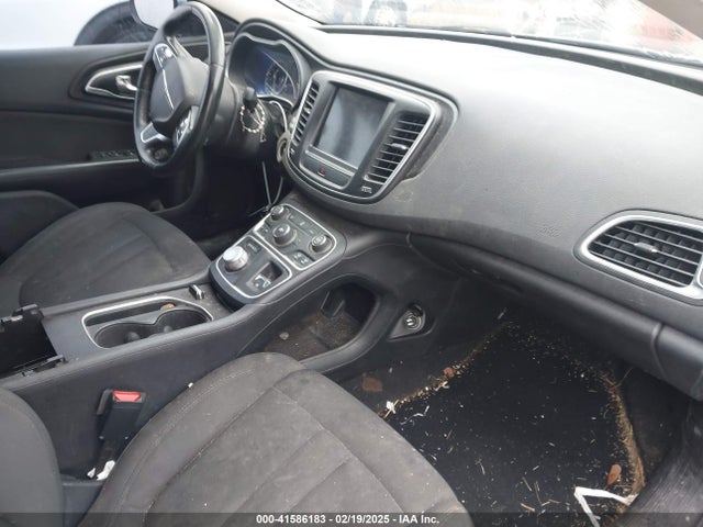 Chrysler 200 Limited 2015 1C3CCCAB8FN712908 Image 5