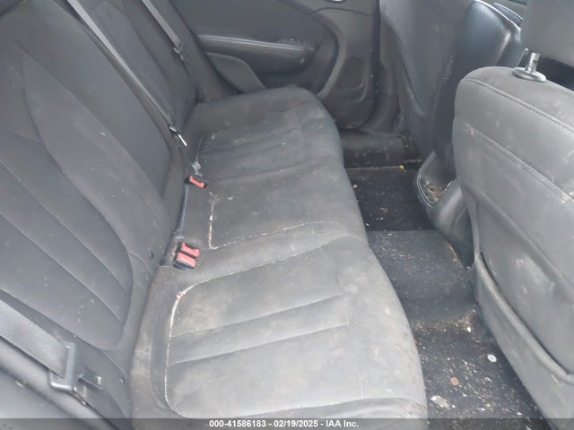 Chrysler 200 Limited 2015 1C3CCCAB8FN712908 Image 8