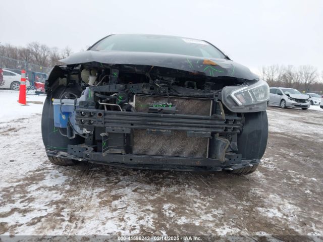 3N1CN8EV4ML821650 Nissan Versa Sv Xtronic Cvt