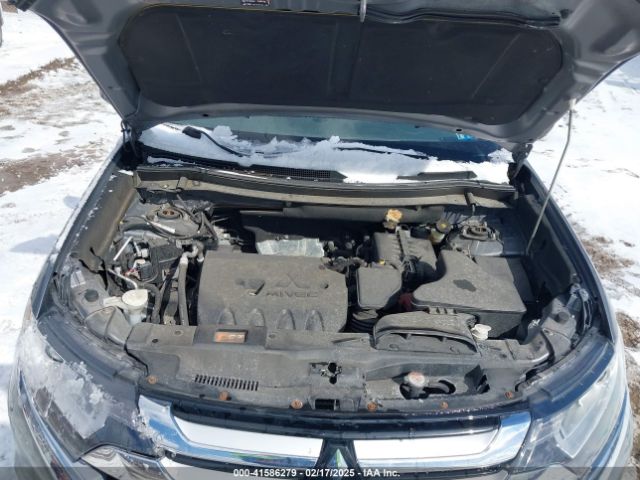 2018 MITSUBISHI OUTLANDER JA4AZ3A37JJ005092 Photo 9