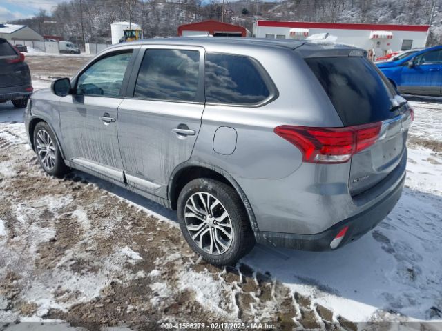 2018 MITSUBISHI OUTLANDER JA4AZ3A37JJ005092 Photo 2