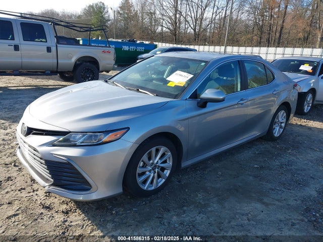 Toyota CAMRY LE 2023 4T1C11AK3PU814514 Image 2