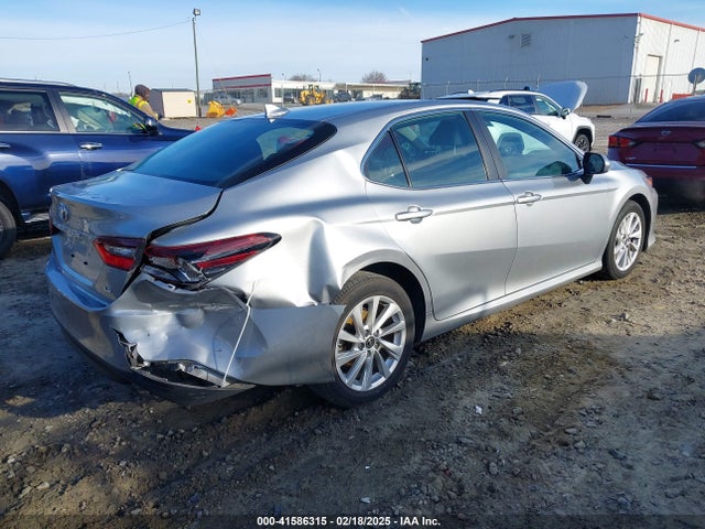 Toyota CAMRY LE 2023 4T1C11AK3PU814514 Image 4