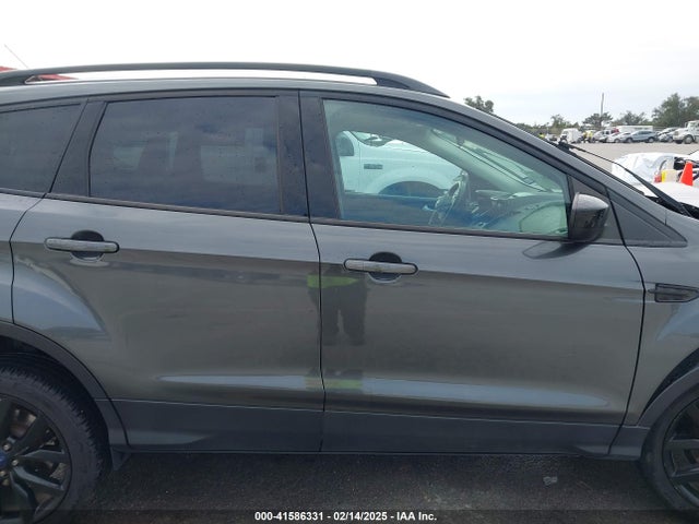 Ford ESCAPE SE 2017 1FMCU0GD5HUA13904 Image 14