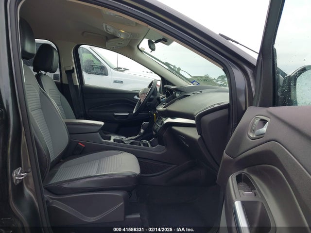 Ford ESCAPE SE 2017 1FMCU0GD5HUA13904 Image 5